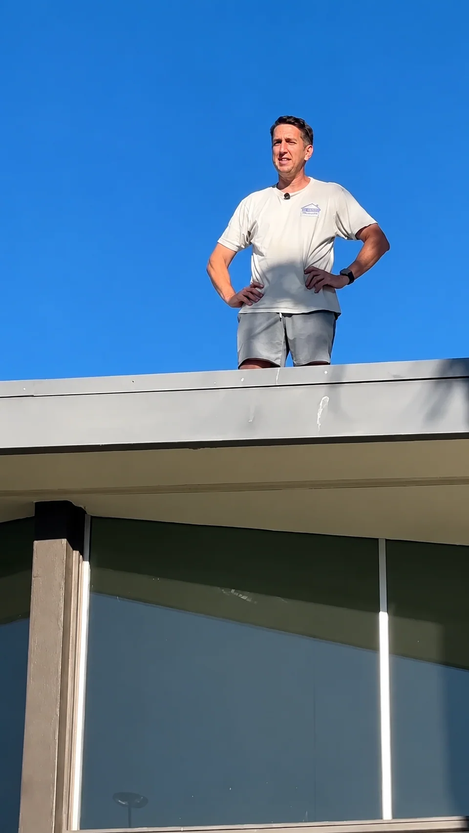 Glow Window Cleaning at the Elvis Honeymoon Hideaway